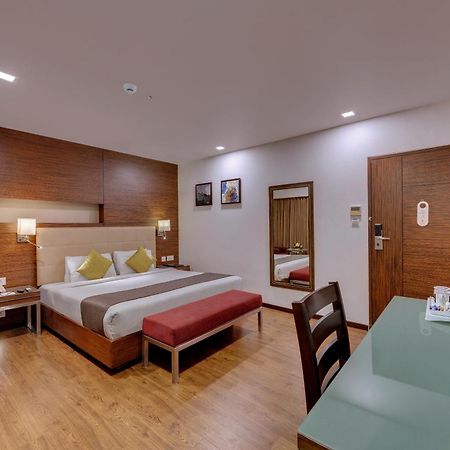 Hotel Suba Star Ahmedabad Exterior foto
