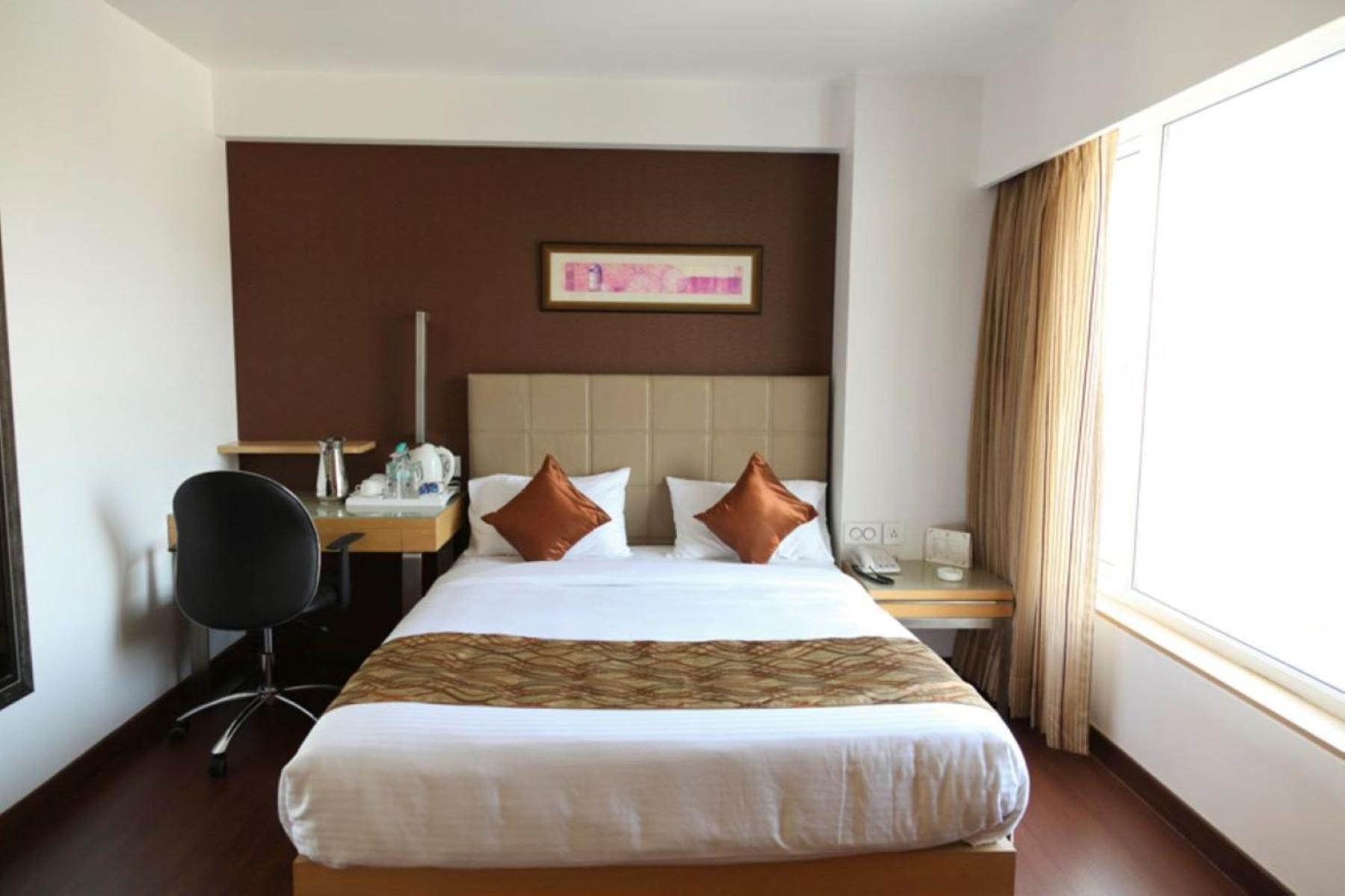 Hotel Suba Star Ahmedabad Exterior foto