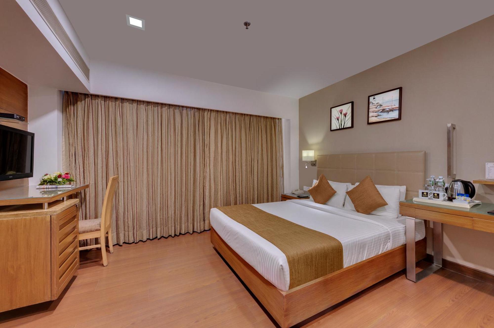 Hotel Suba Star Ahmedabad Exterior foto