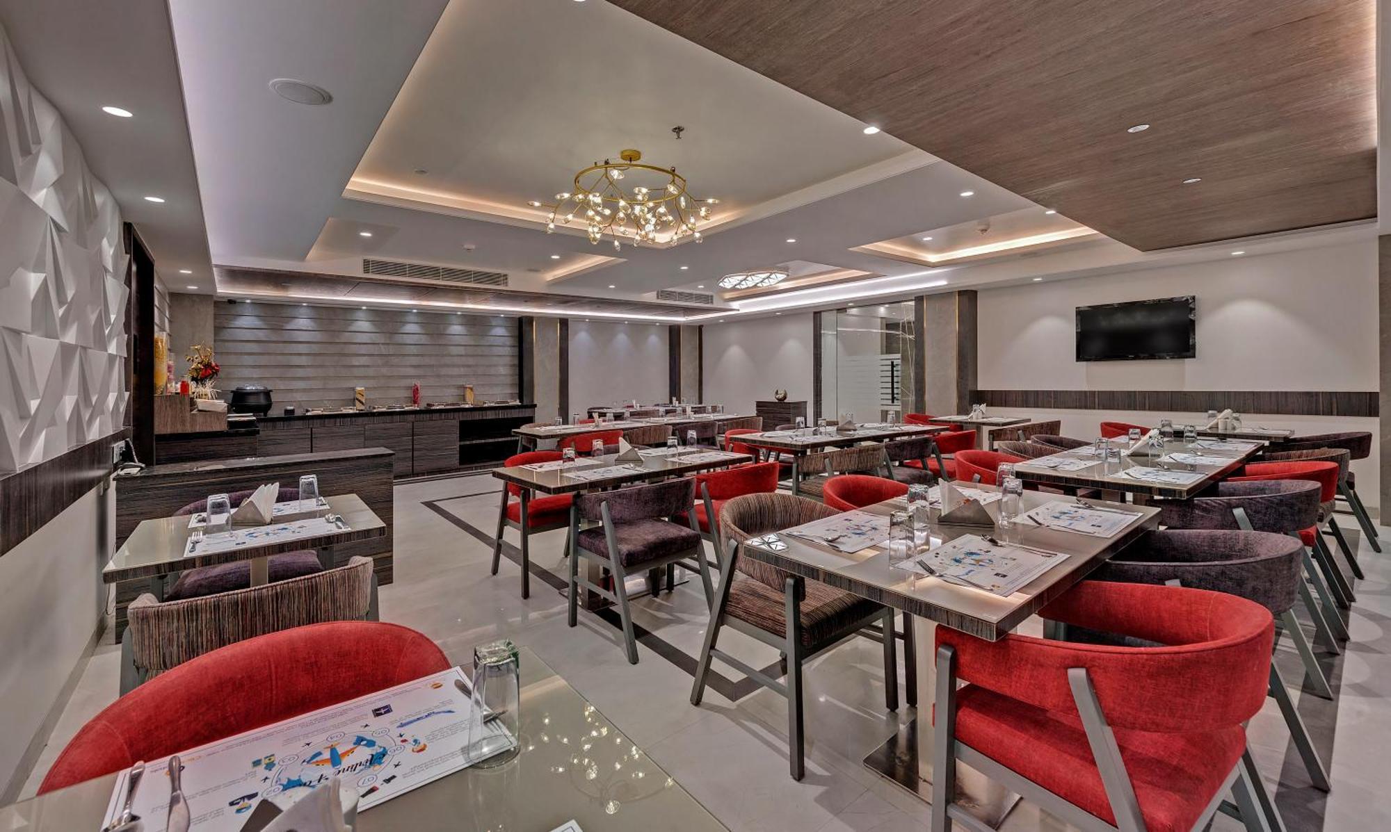 Hotel Suba Star Ahmedabad Exterior foto