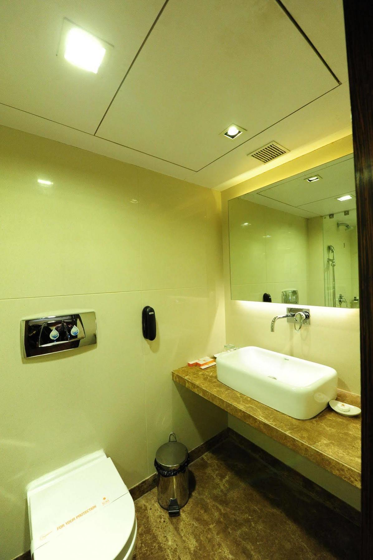 Hotel Suba Star Ahmedabad Exterior foto
